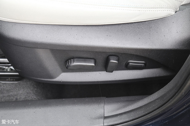 进口科雷傲三元催化多少钱,2011年科雷傲2.5是全车进口吗