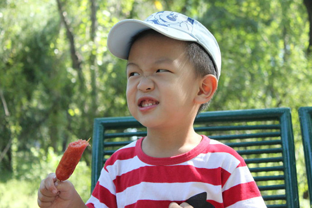 小孩胸口疼检查没事就放心了,娃胸口难受查了心肌酶一切正常