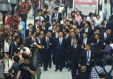 王健林和李嘉诚谁厉害,王健林巅峰时期和李嘉诚谁厉害