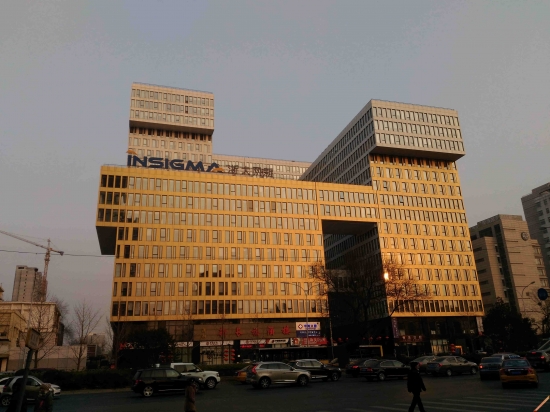 激光对焦大续航Zenfone电神5000评测