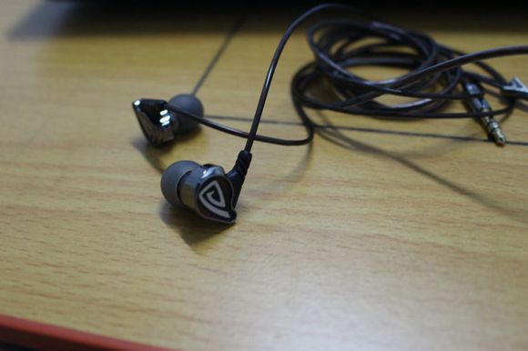 血色围城kc06a算hifi耳机吗,血色围城kc06a怎么样