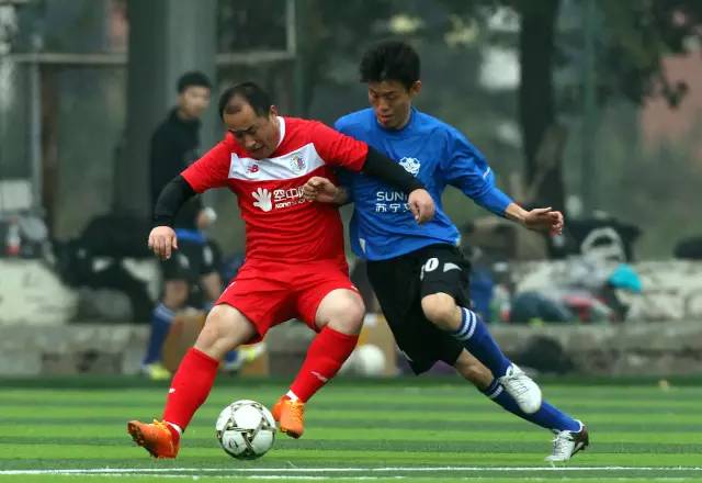 我眼里的足球世界,我眼中的足球世界杯