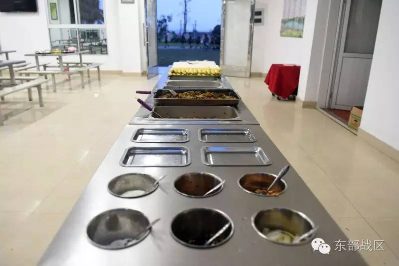 新兵的伙食和住宿怎么样,新兵伙食怎么样四川