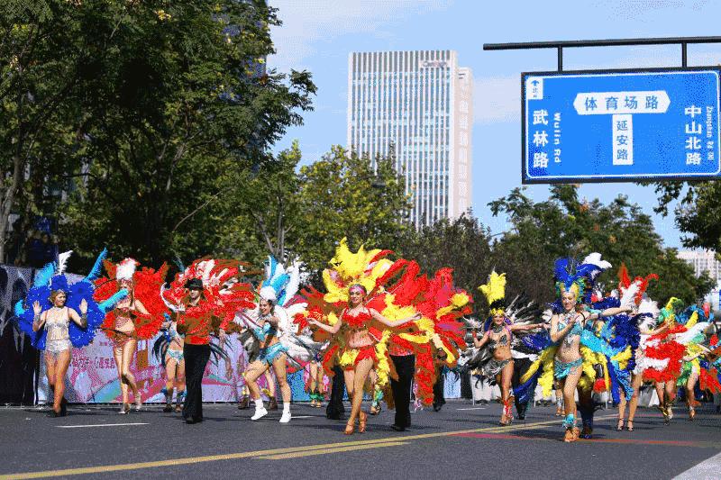 你发现今年“剁手”的最大不同吗？懂的人今天在杭州分一个亿！