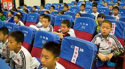 校园足球怎么拍视频,校园足球视频拍摄怎么拍好看