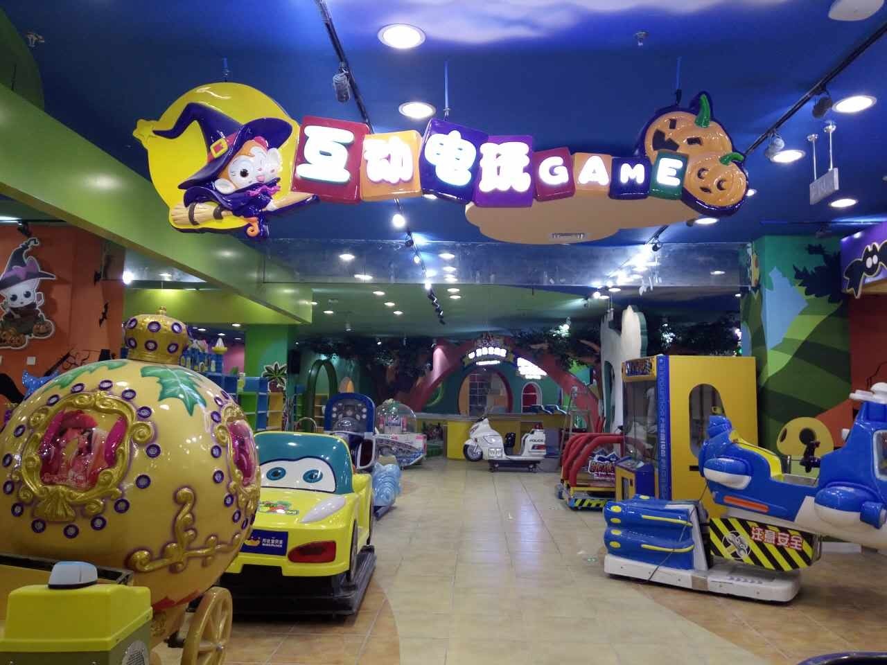 有一种全民期待叫“青羊万达开业”！请你看《长城》首映~快来！