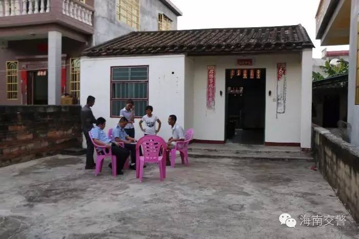 海南交警救小孩,交警协作救助受伤儿童