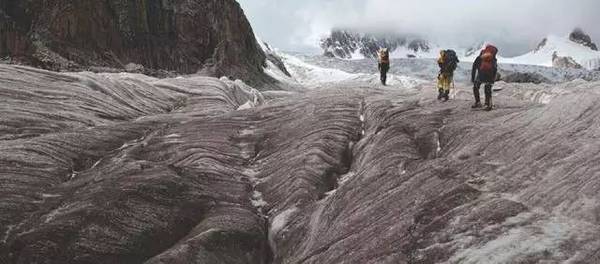 怎么才可以知道雪地在哪里,怎样可以在雪表面行走