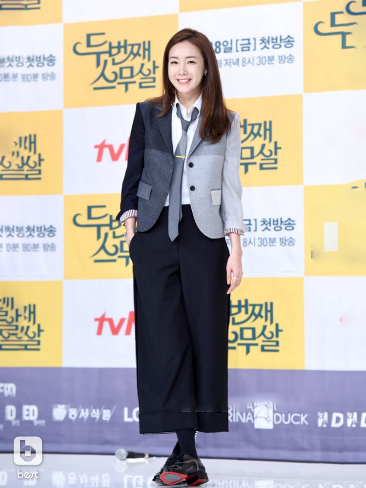 权志龙穿出嘻哈风的鞋子,权志龙hiphop同款外套