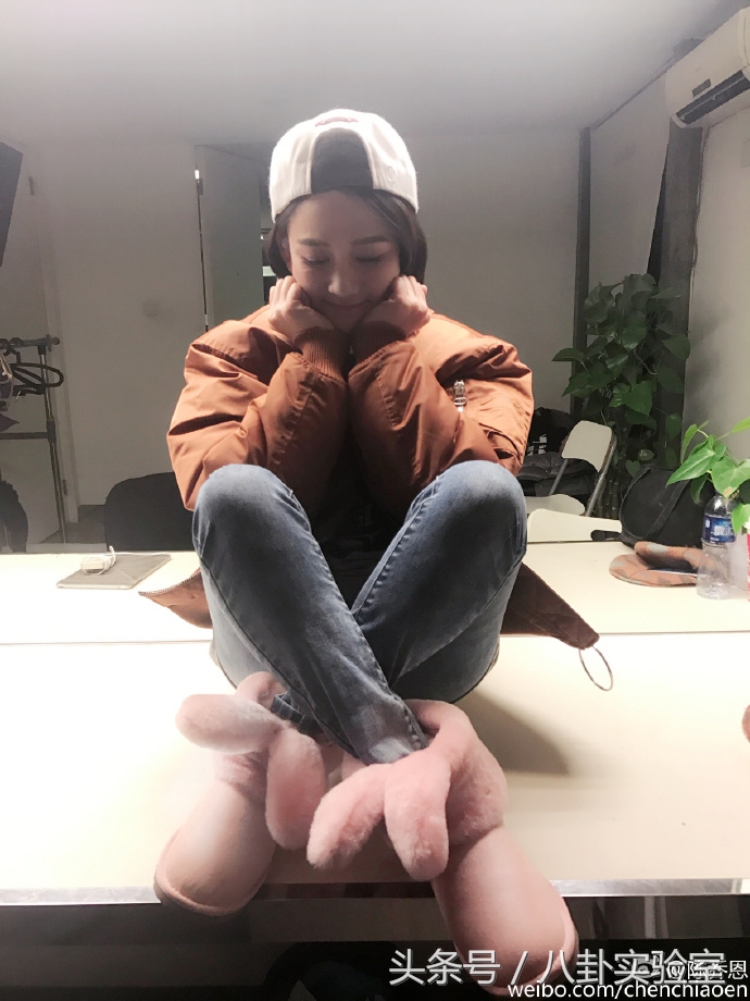 郑恺富二代疯狂追求女神,富二代郑恺