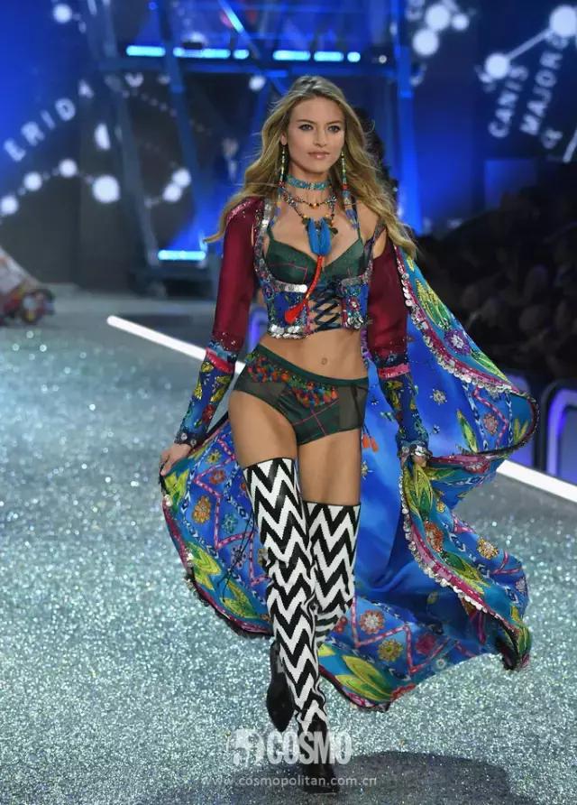 维密秀中国四美走秀,16年维密中国风