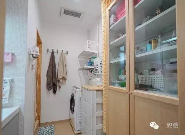 带浴缸三分离卫生间装修效果图,家装优秀案例布置