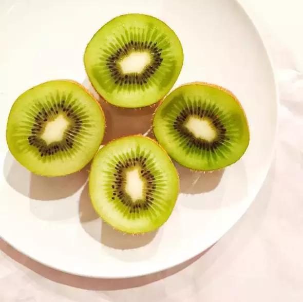 100块钱在国外能买啥,100元在国外都能买什么东西