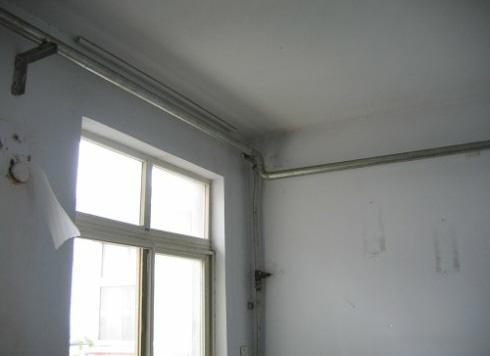 家里暖气管漏水找哪里修,暖气管漏水找谁负责