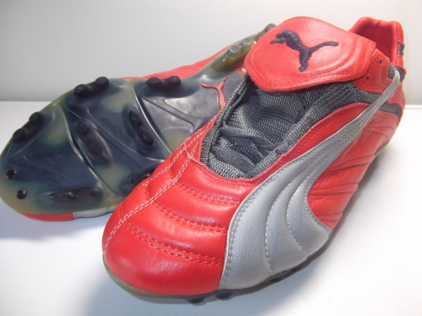 彪马足球鞋顶级和高端的区别,彪马最好的足球鞋