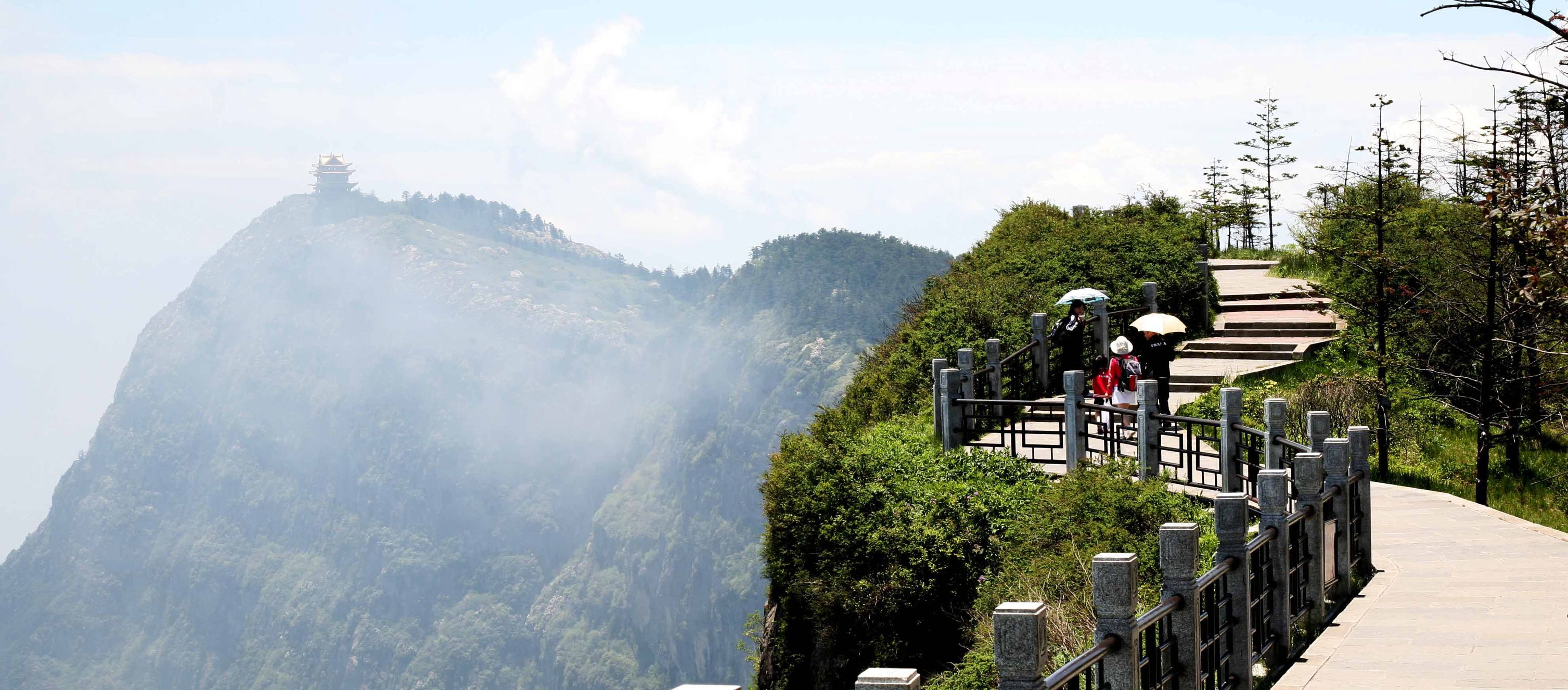 那个“龟儿”为啥要去旅游峨眉山