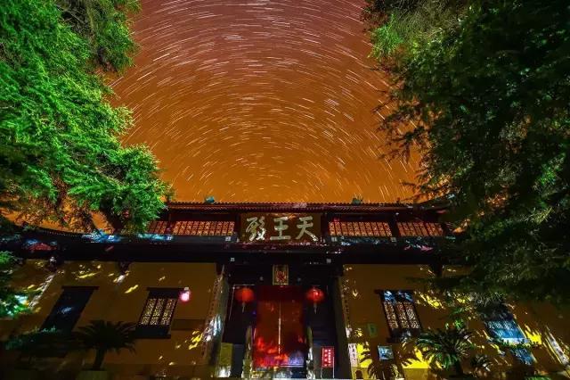 宁波天童禅寺睡佛,宁波天童寺庙里