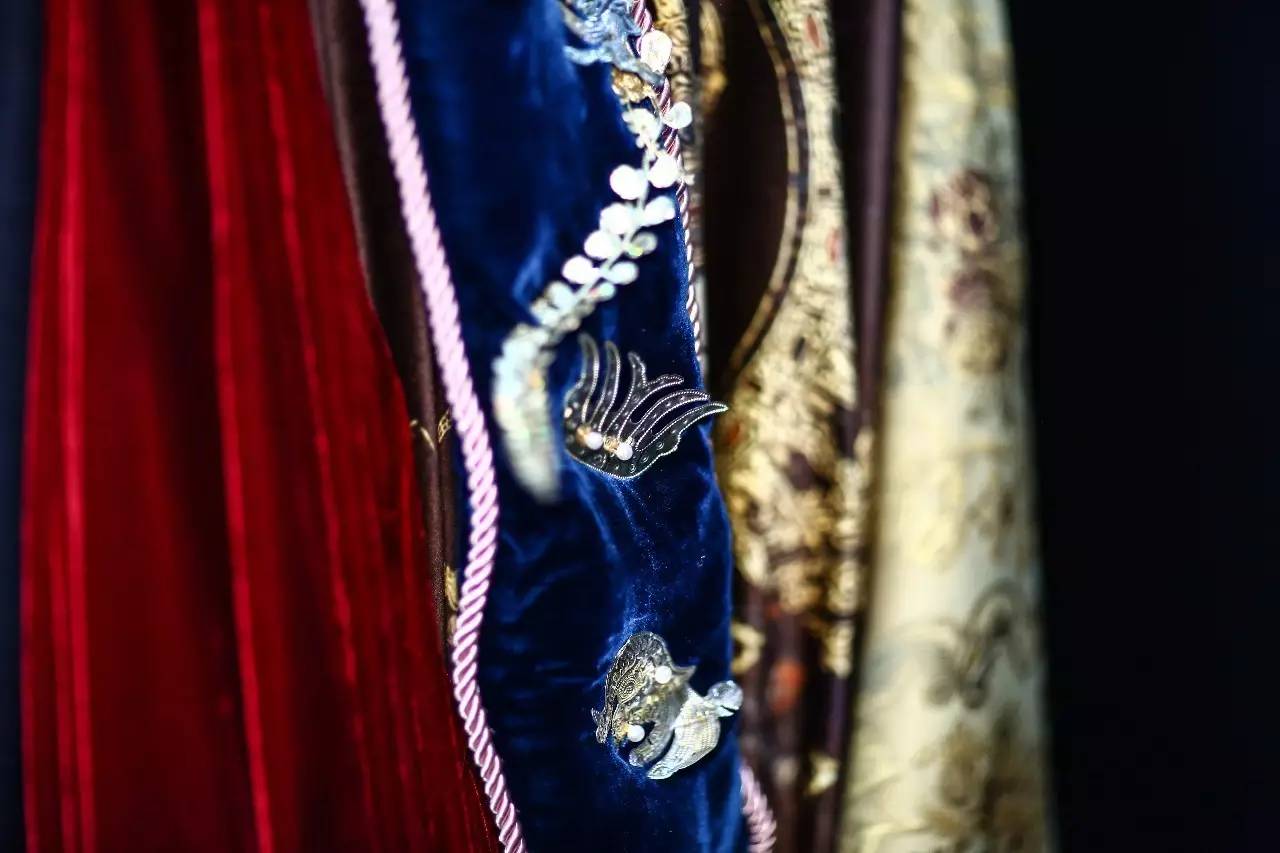 以时装周为灵感的4套秋季look合集,古驰2023秋冬秀场look