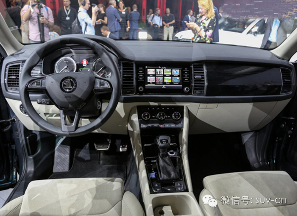 西安车展十二万左右七座suv,新款大七座suv车展