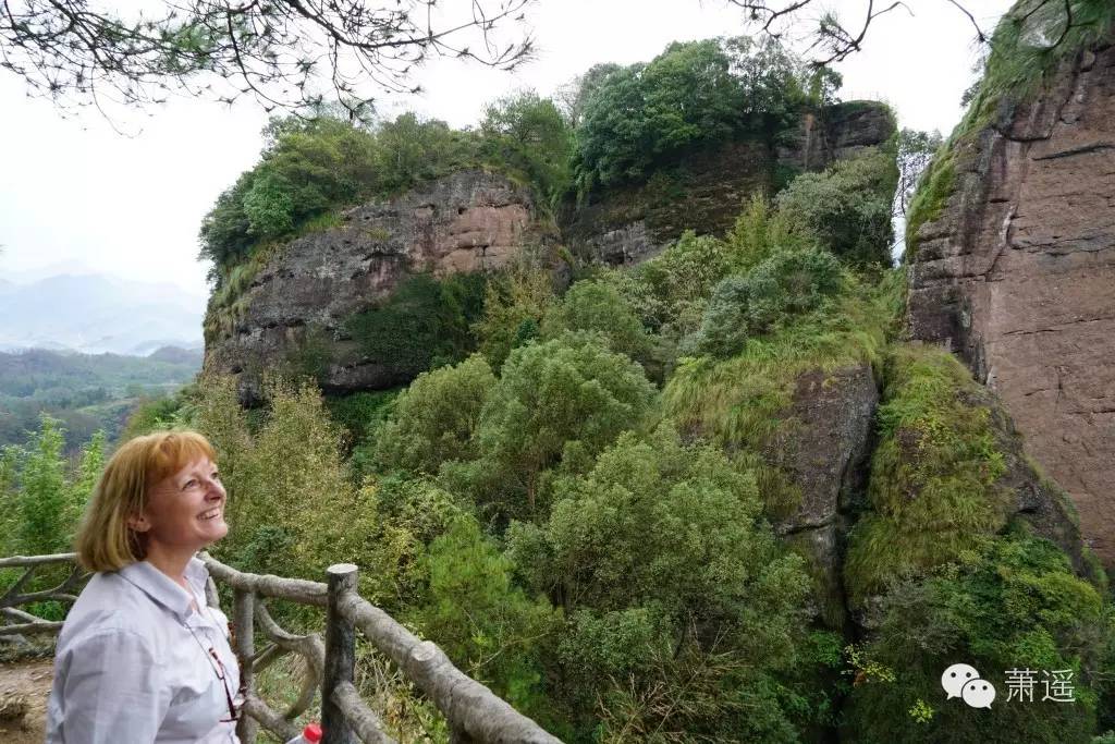 和国外人说话语言不通怎么办,与外国人无障碍交流方法