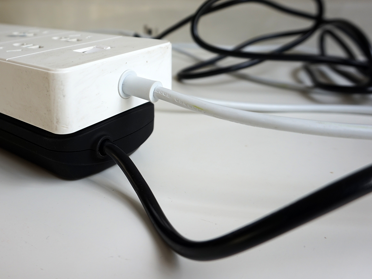 飞利浦居家神器,家里防护插座