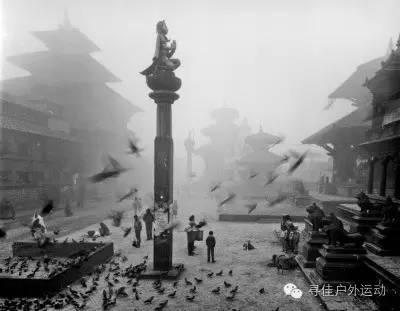 尼泊尔雪山日出,尼泊尔天空雪山