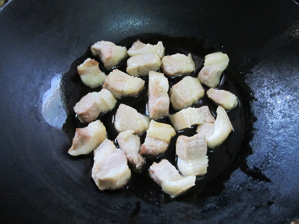 牛肉的家常做法,笋干烧肉的家常做法