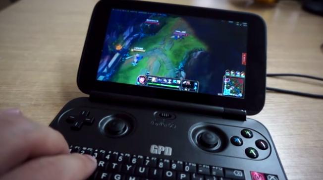 新款游戏掌机迷你,能玩400个游戏的迷你掌机