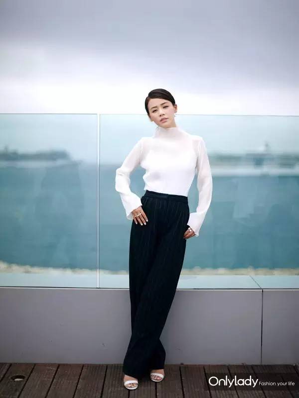 学到了马思纯的微笑,马思纯的微笑太迷人