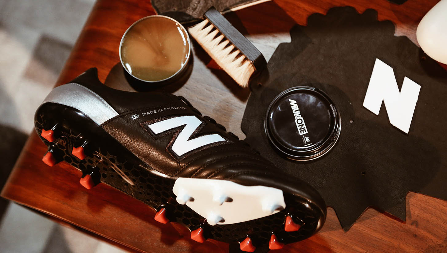 一双球鞋制作全过程,定制球鞋生产全过程