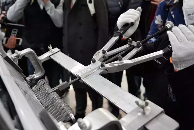 4s店汽车钣喷步骤,4s店钣喷的重要性