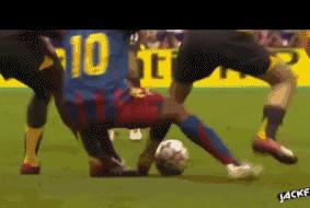 瓒崇悆鑳岃韩鎷跨悆瀹炴垬,瓒崇悆鑳岃韩鎷跨悆鎶ょ悆瑙嗛瀹炴垬