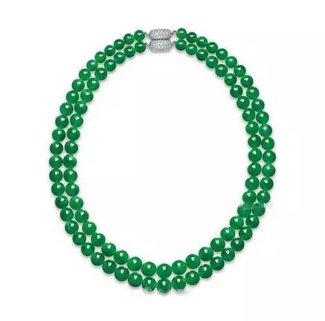 嘉德2023年秋拍翡翠价格,拍出天价的豆绿观音翡翠