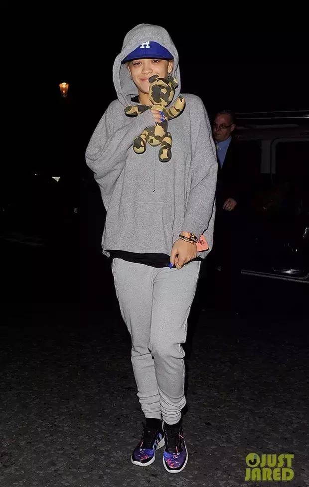 本周球星上脚球鞋,明星今天穿的鞋子