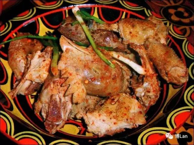 彝族特色菜肴坨坨肉图片,彝族特色酒