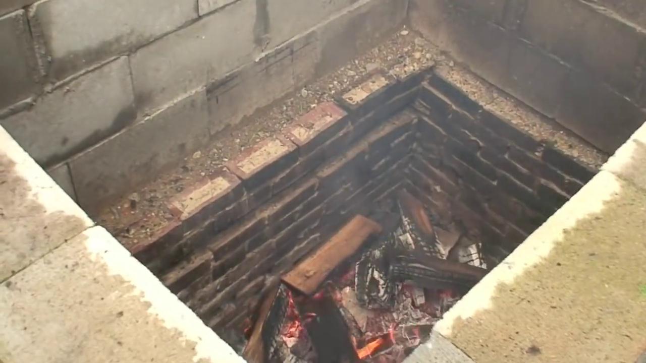 美国土豪烤全牛,广东烤全猪的秘方配料全过程