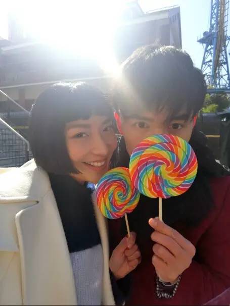 TR敢爱|男朋友不会拍照？这种秀恩爱方法最方便快捷！