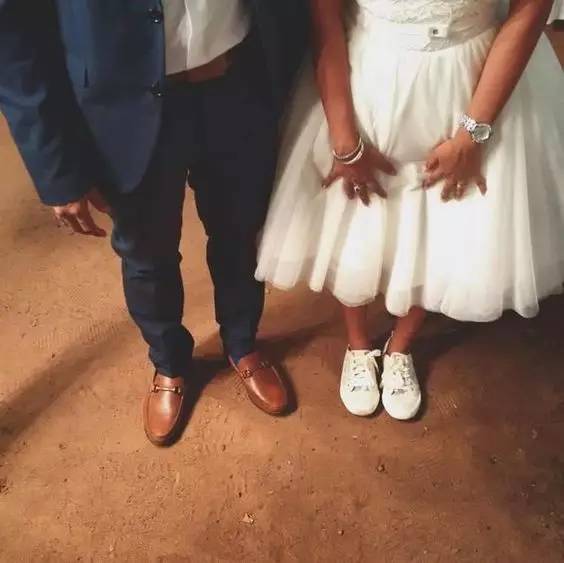 婚纱照运动鞋,婚纱照婚鞋攻略