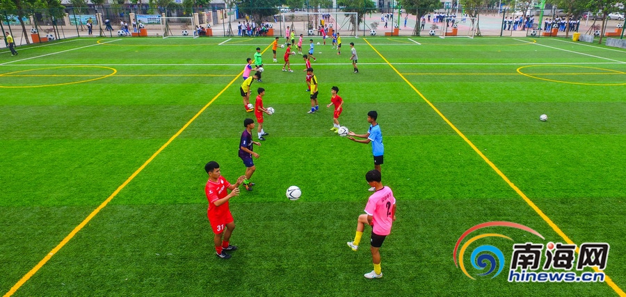 校园足球绿茵场,快乐校园梦想起航