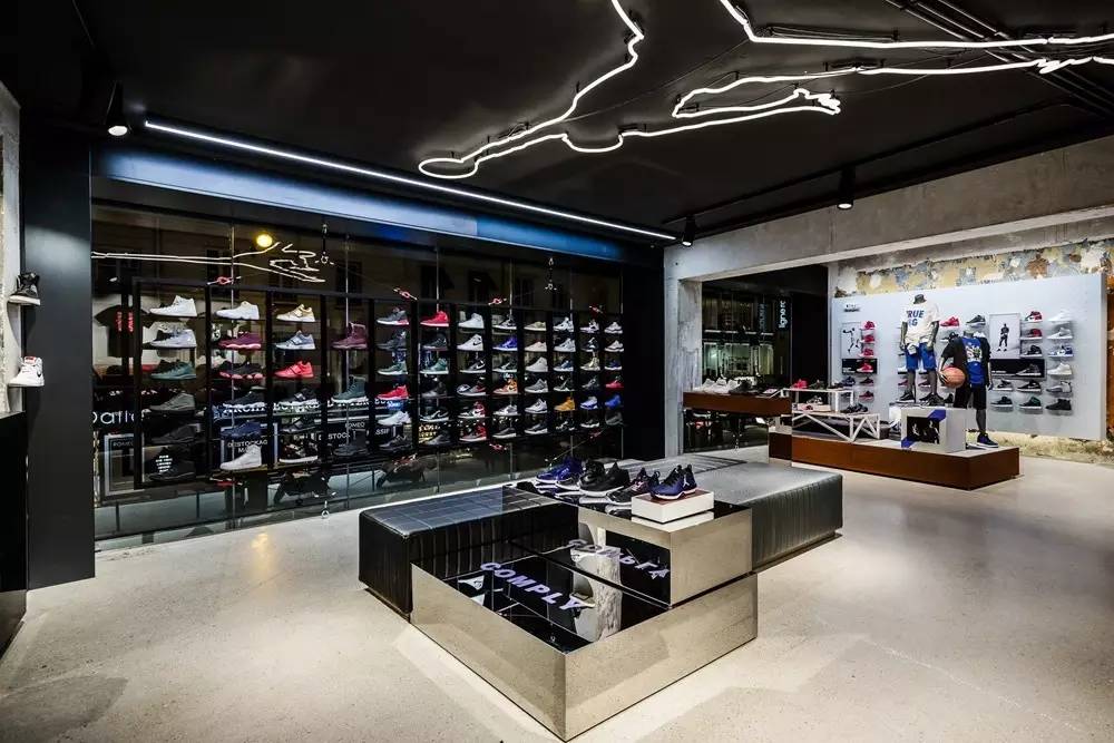 欧洲竟然没有Jordan专卖店，Nike在检讨｜Esquiz12