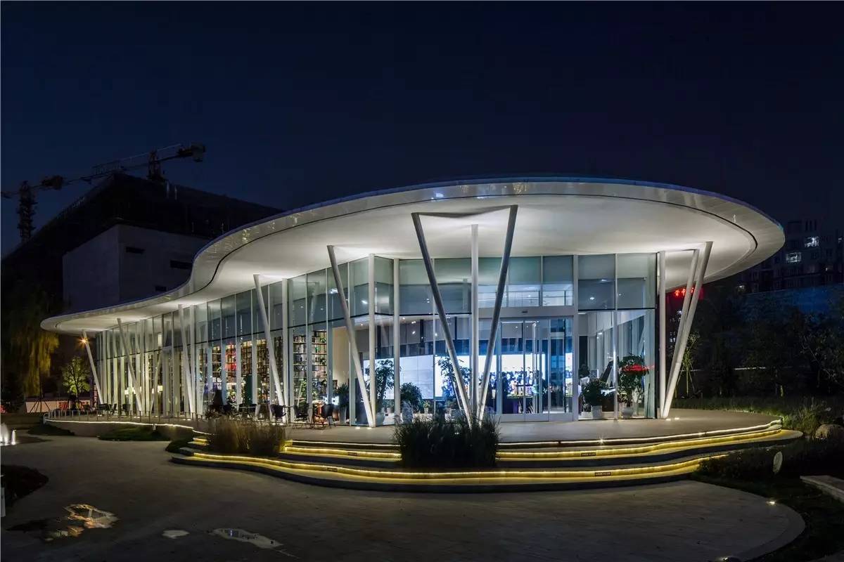 这栋房子没有墙，却带来了最具冲击力的空间体验「设易网1333期」