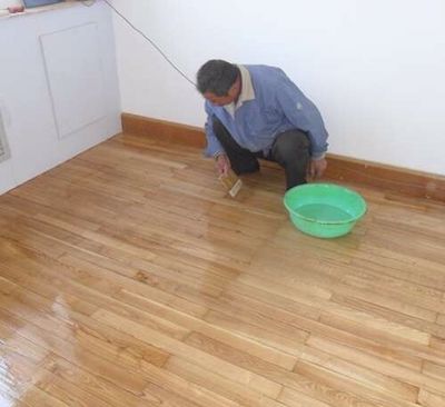 地板不行了想翻新一下贴什么好啊,旧地板翻新用什么最好