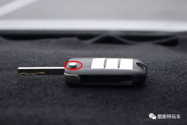 车的智能钥匙没电怎么办,智能车钥匙没电如何开车门