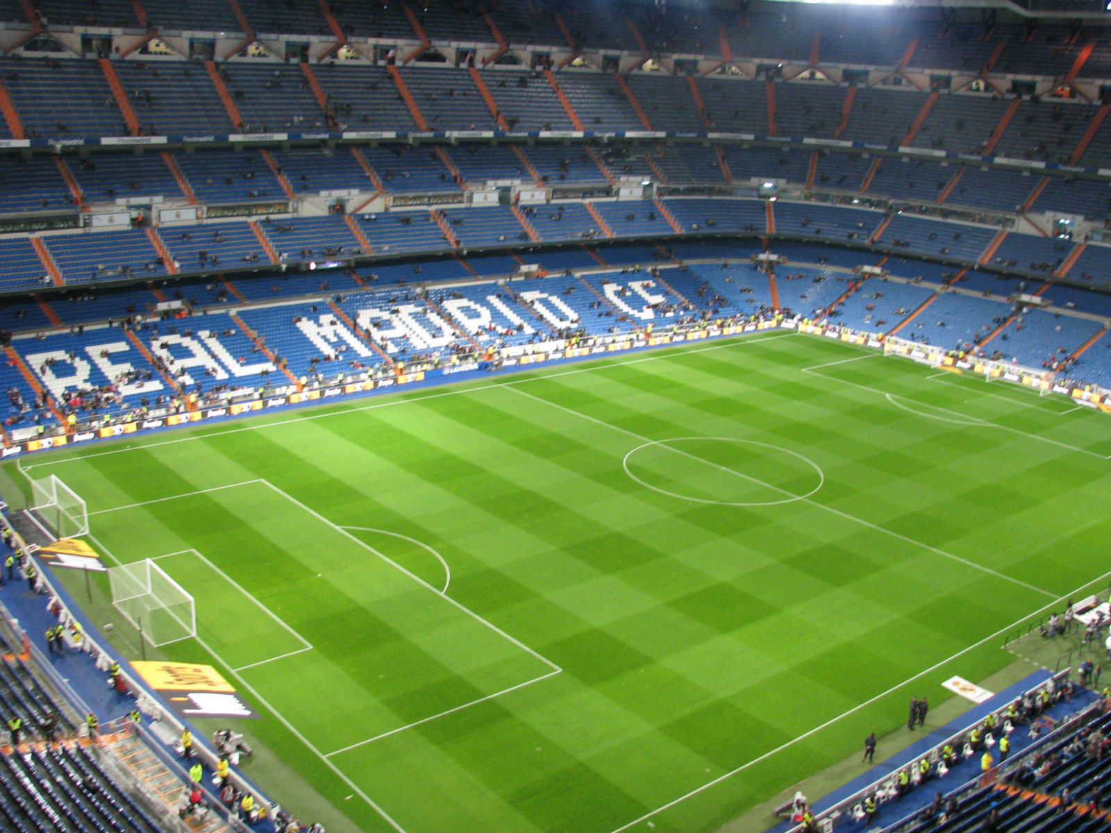 欧洲十大豪门球场排名,欧洲足球8大豪门俱乐部