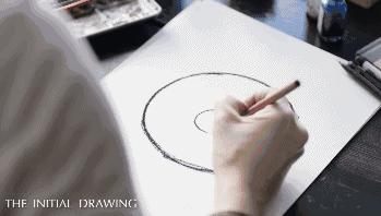 新婚夫妻卖黄金事件,新婚夫妻花8万元