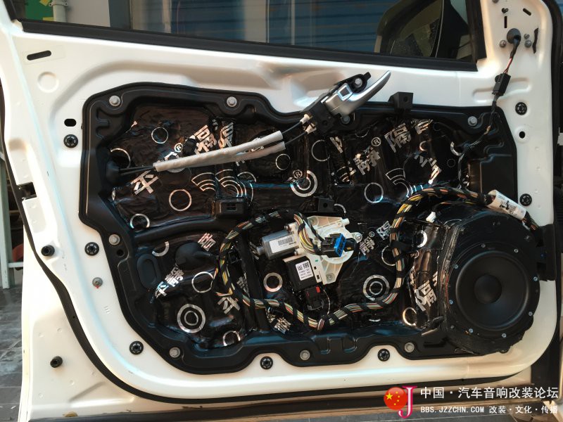 宜昌极品音改菲亚特无损改装以色列摩雷听宝音响