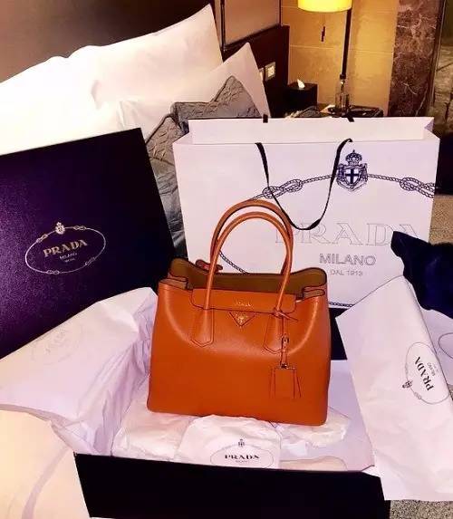 撞衫不可怕谁丑谁尴尬视频,撞衫不可怕谁丑谁尴尬的电影