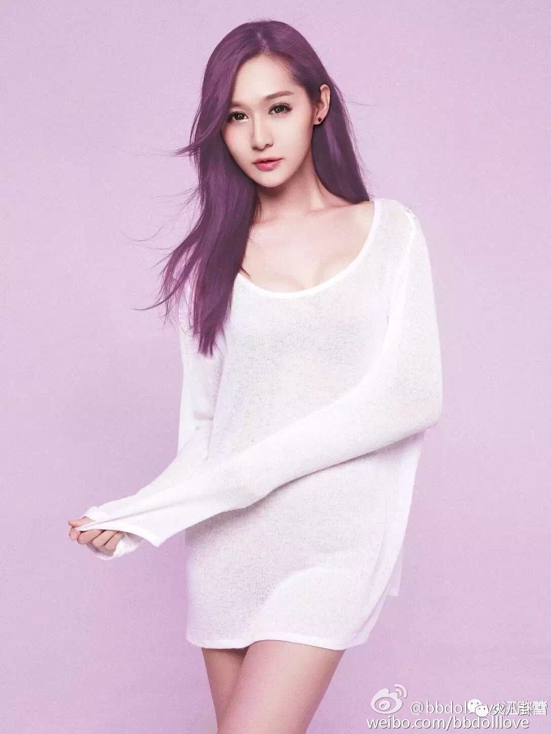 19岁变性成超模,超模5次做变性手术