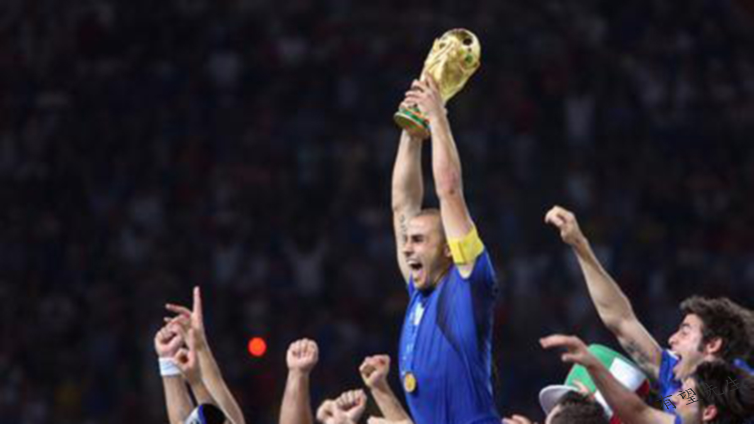 C罗又获金球奖！你知道改制后历届金球奖前三都是谁吗？