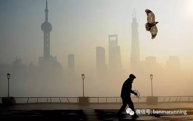 雾霾运动,雾霾超过多少不适合运动